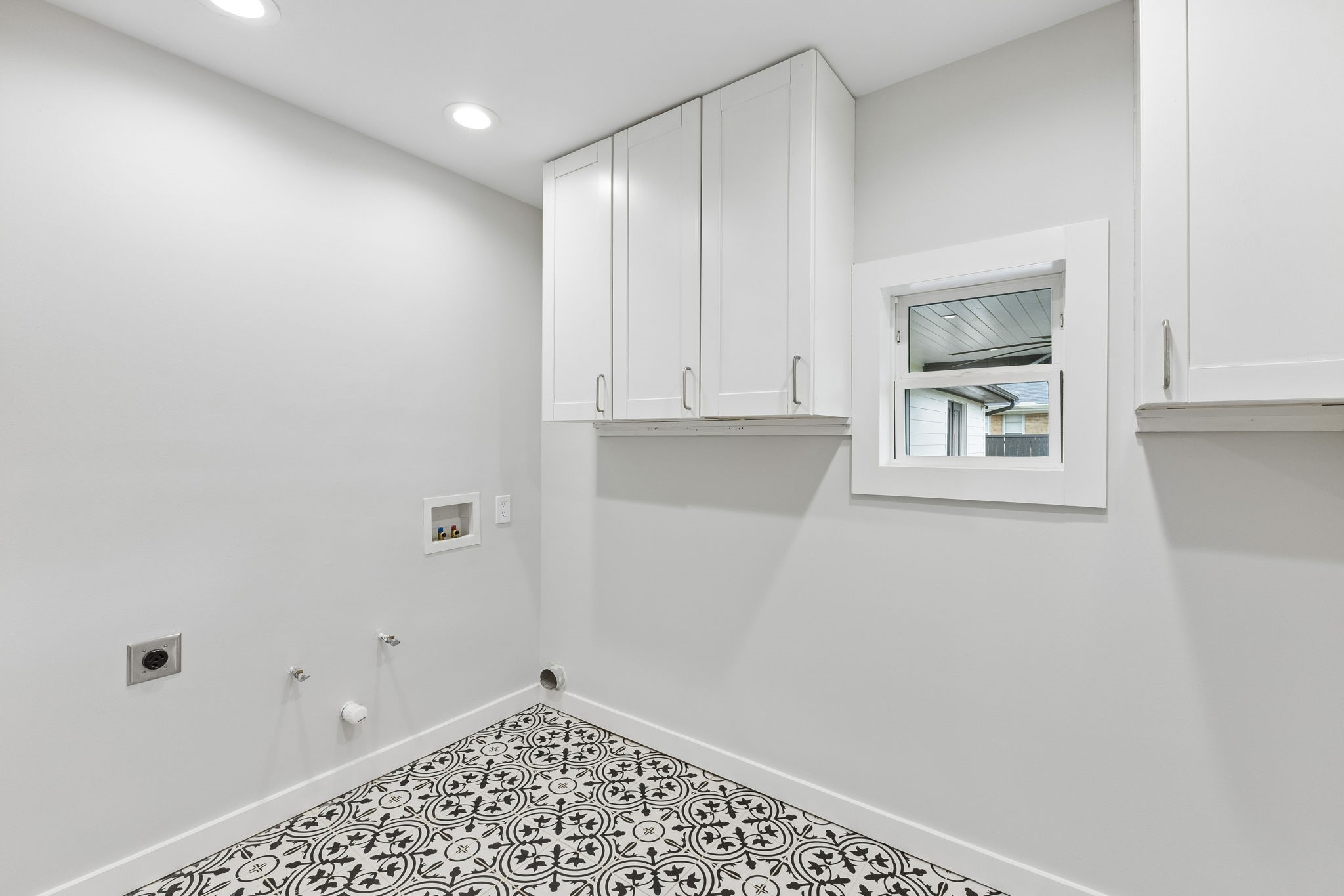 13726 Peyton Drive Dallas TX 75240