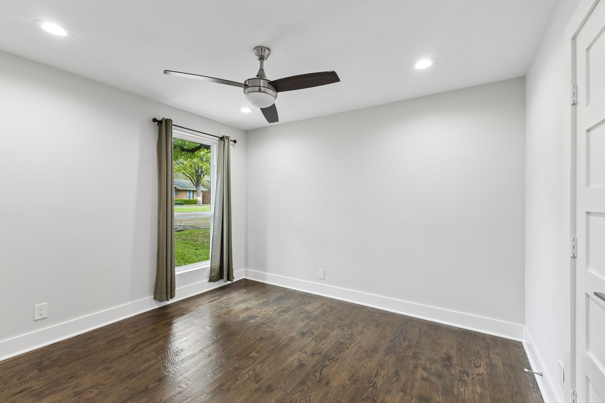 13726 Peyton Drive Dallas TX 75240