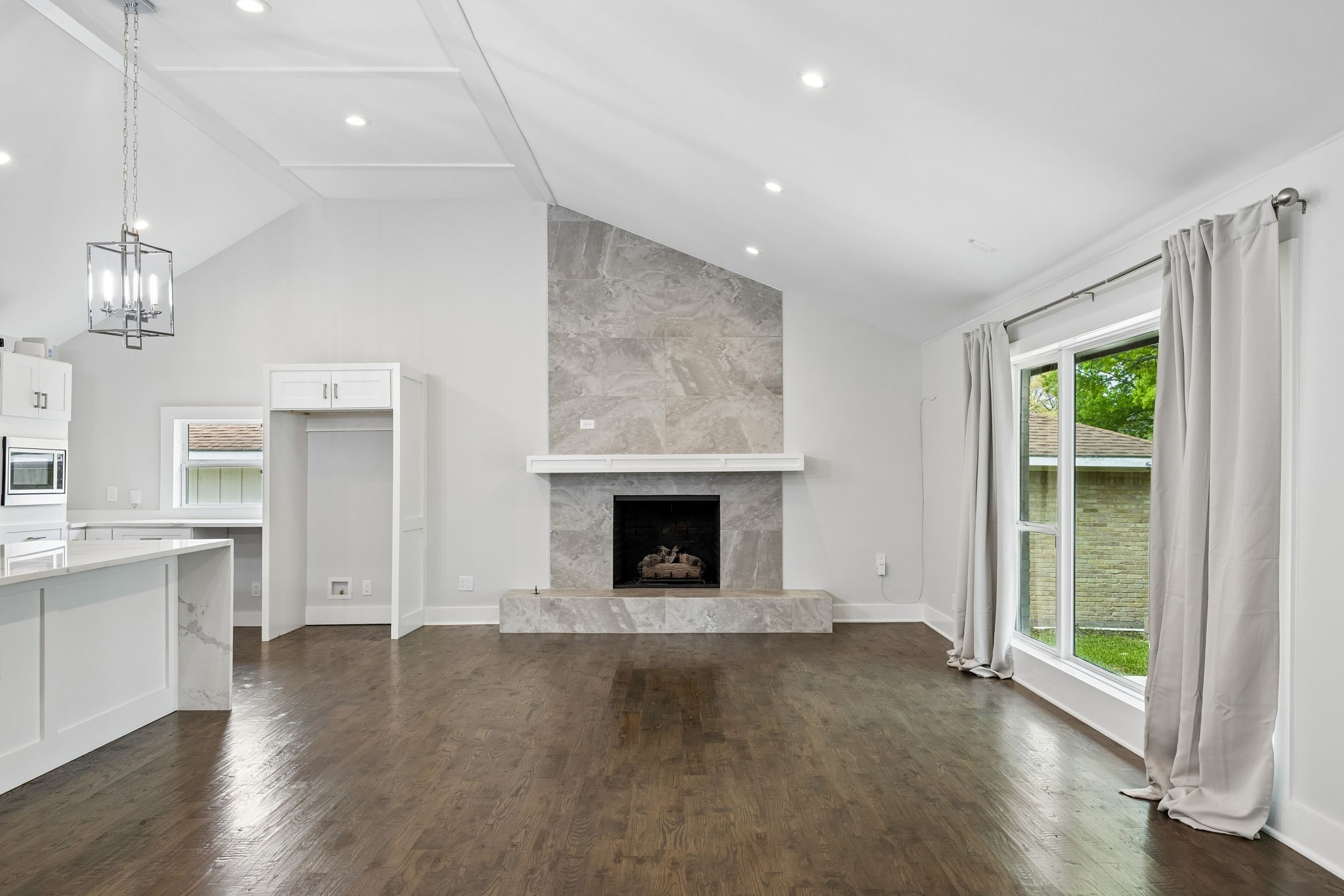 13726 Peyton Drive Dallas TX 75240