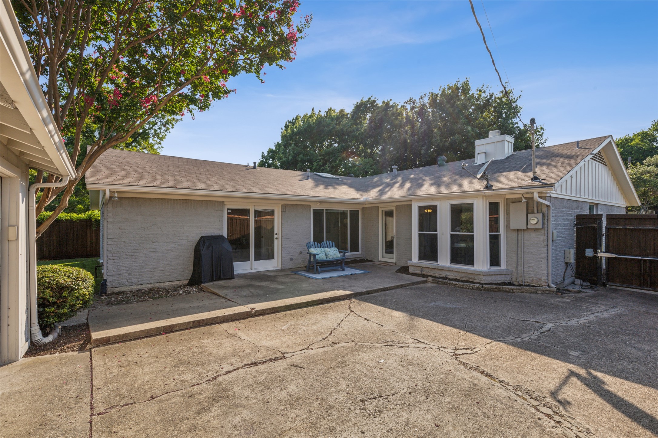 6936 Town North Drive Dallas TX 75231