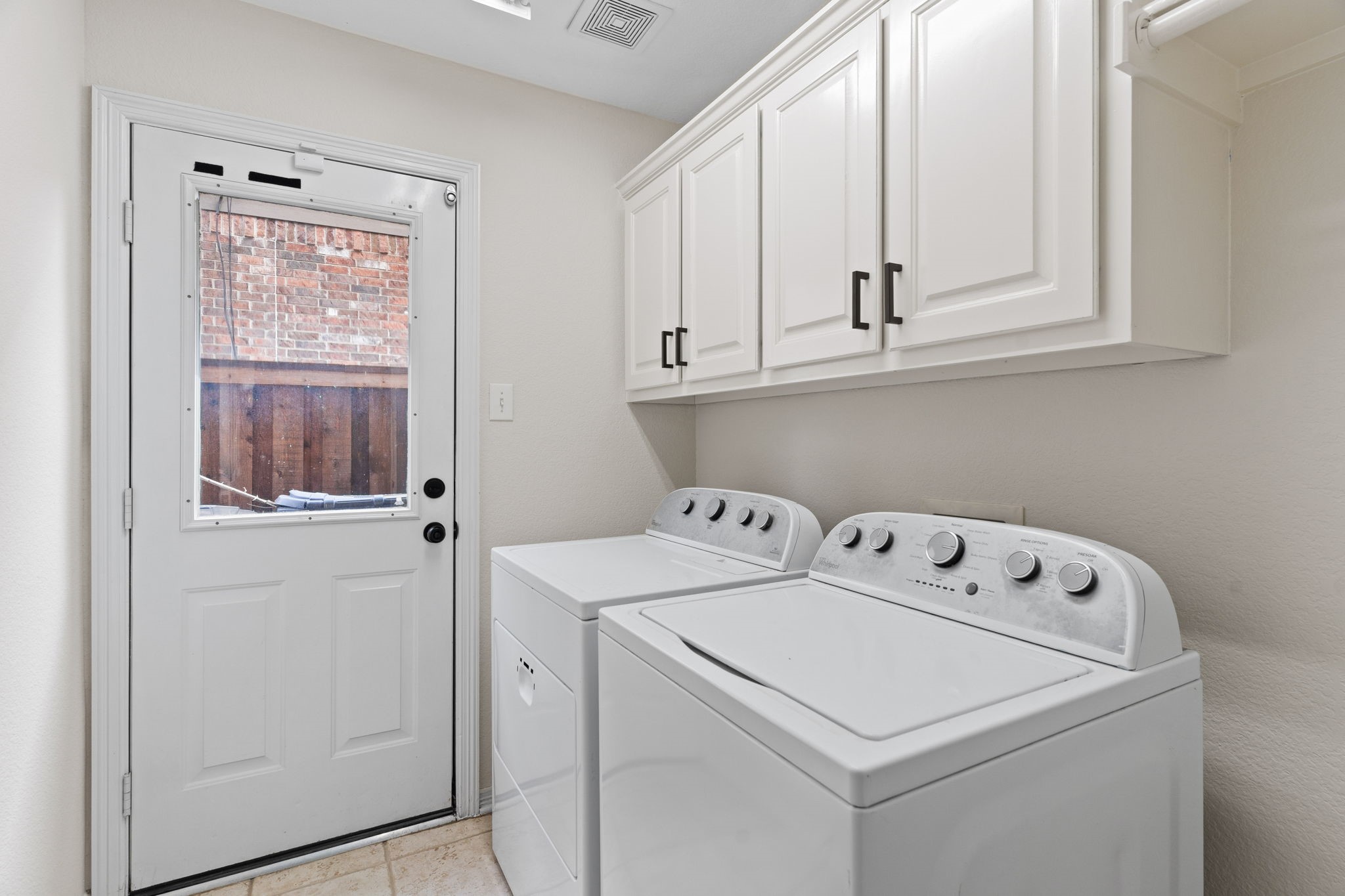 2136 Ash Grove Way Dallas TX 75228