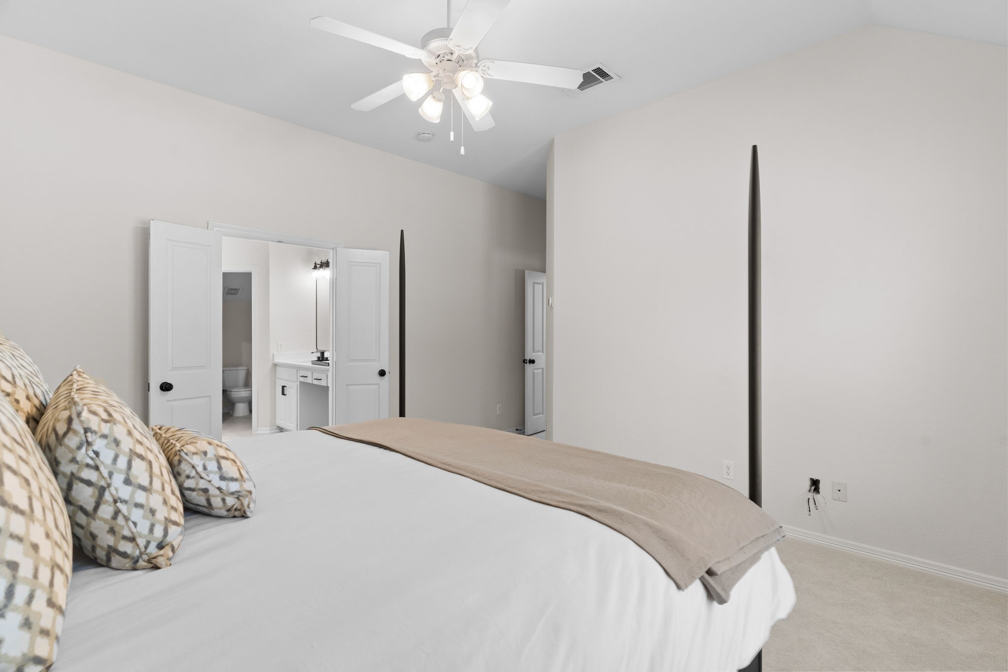 2136 Ash Grove Way Dallas TX 75228