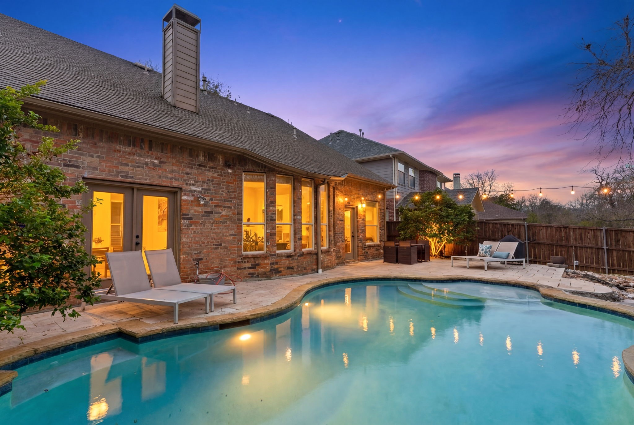 2136 Ash Grove Way Dallas TX 75228
