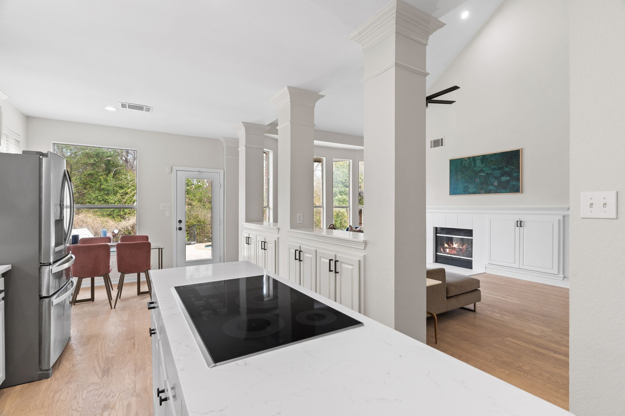 2136 Ash Grove Way Dallas TX 75228