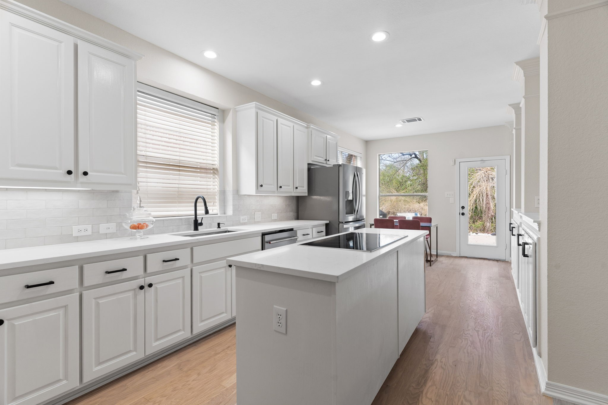2136 Ash Grove Way Dallas TX 75228