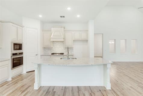 2504 Lakeway Lane Mansfield TX 76084