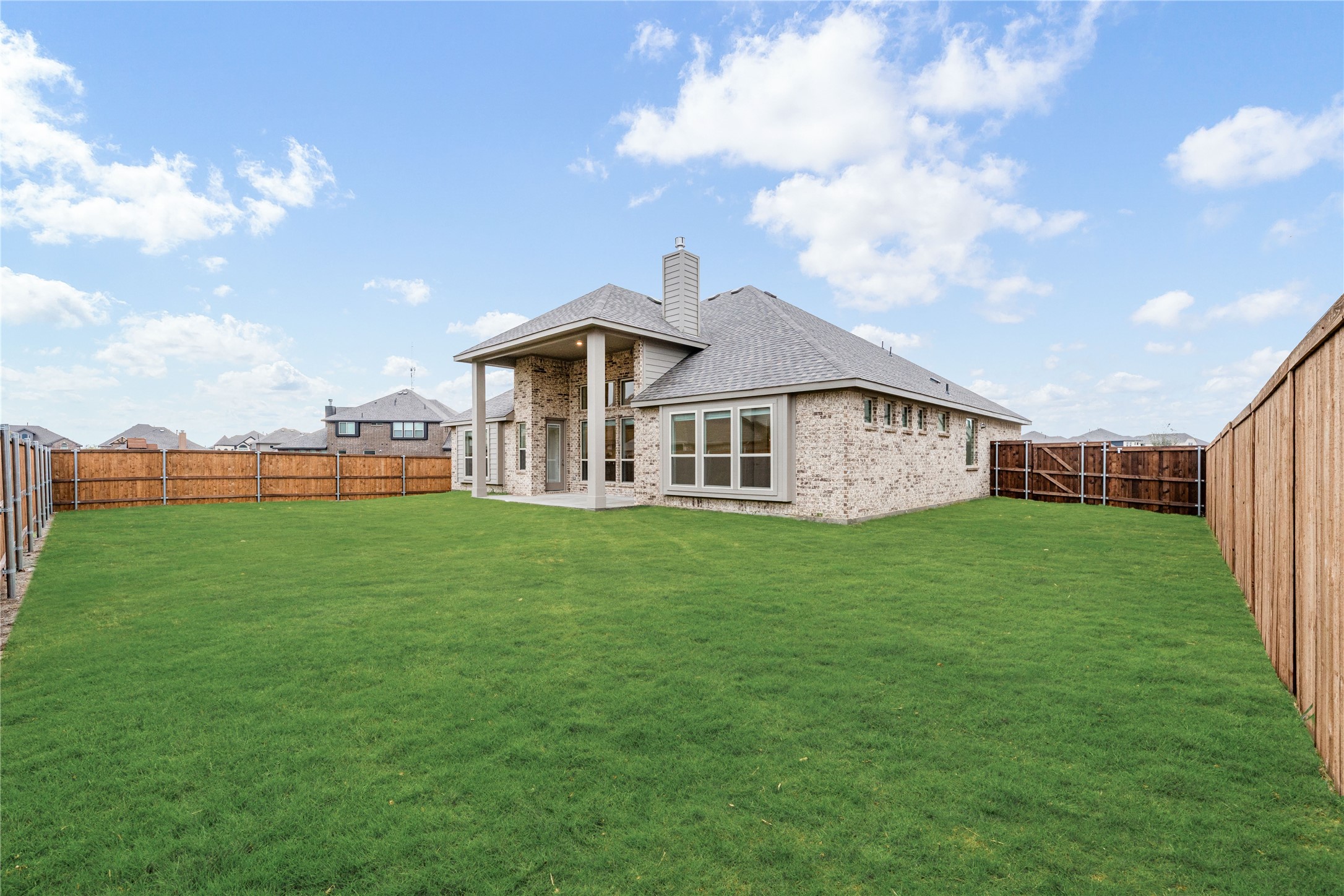 2504 Lakeway Lane Mansfield TX 76084