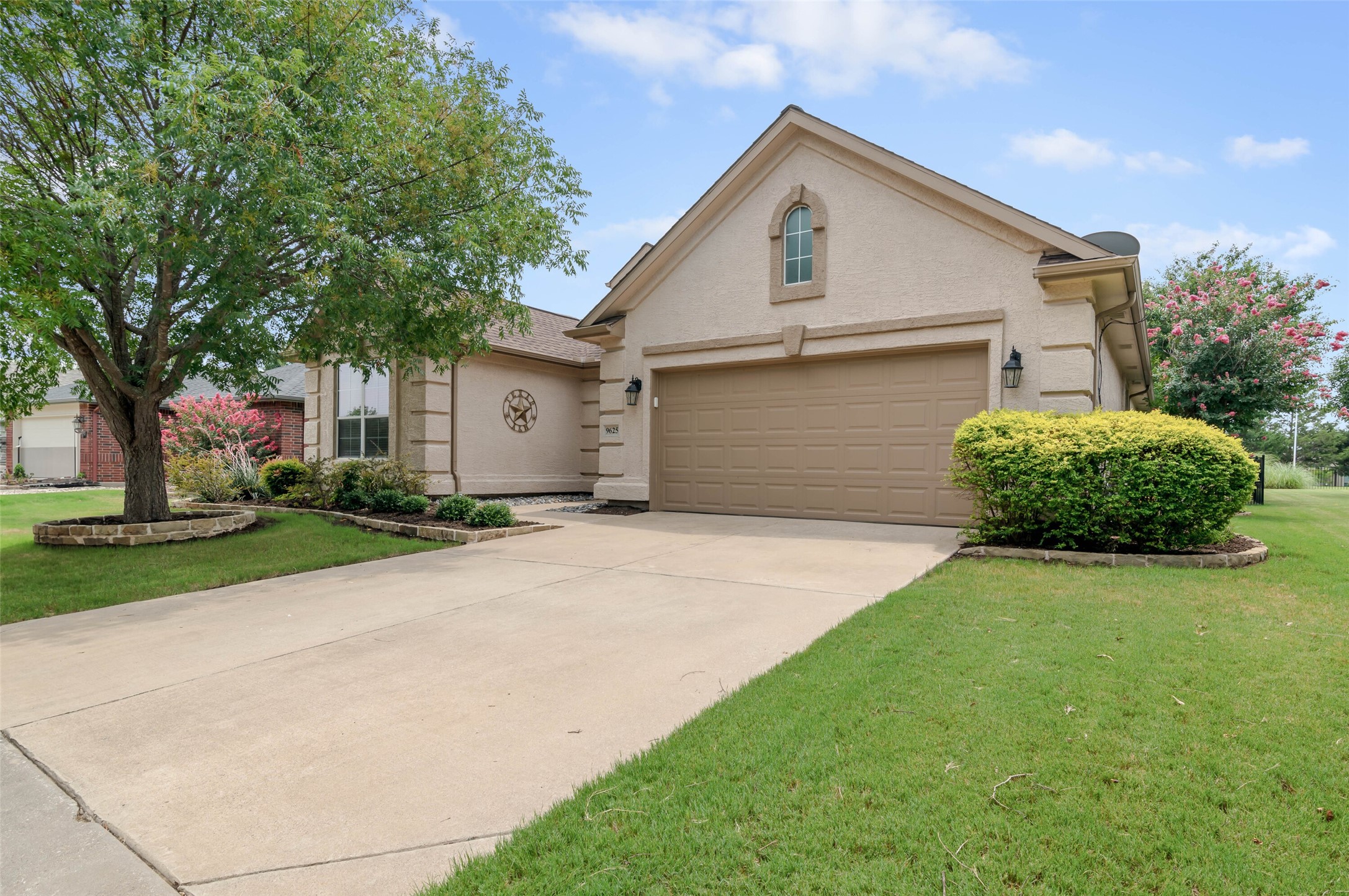 9625 Applewood Trail Denton TX 76207