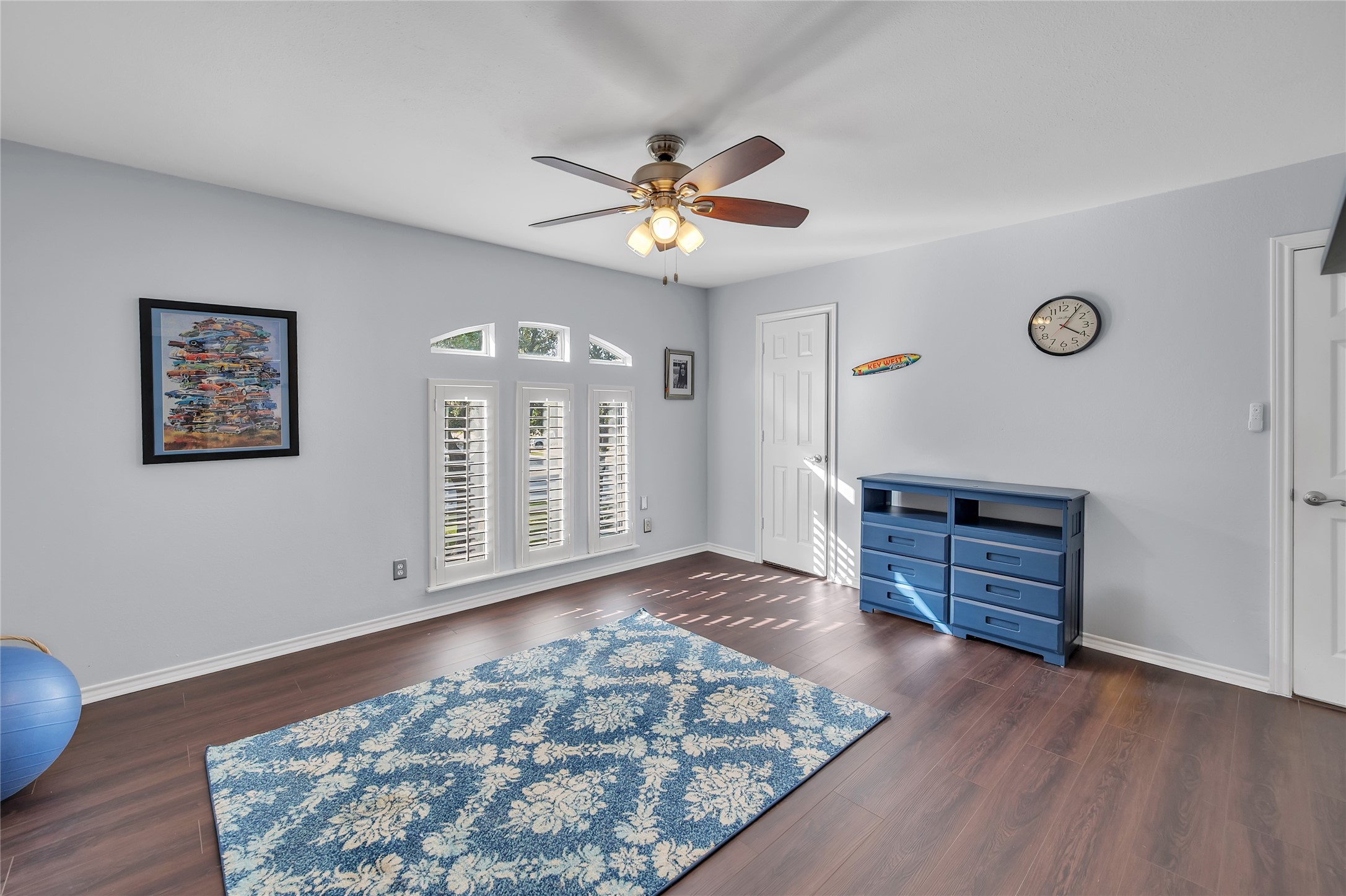 1800 Hampton Drive Bedford TX 76021