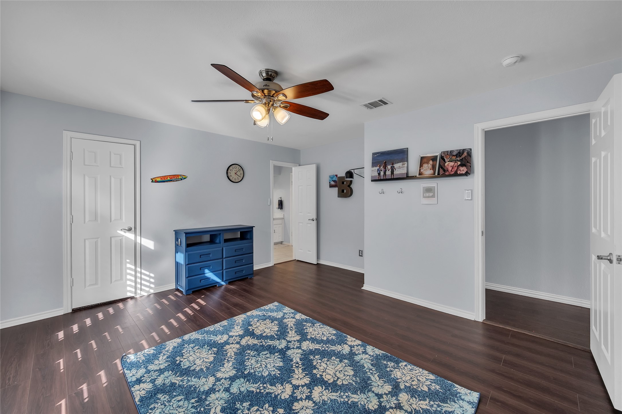 1800 Hampton Drive Bedford TX 76021