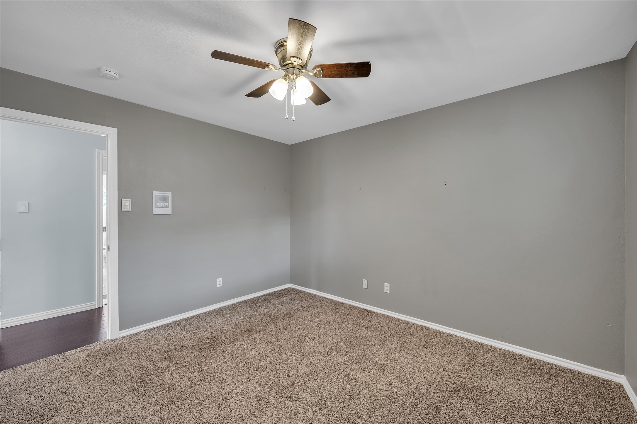 1800 Hampton Drive Bedford TX 76021
