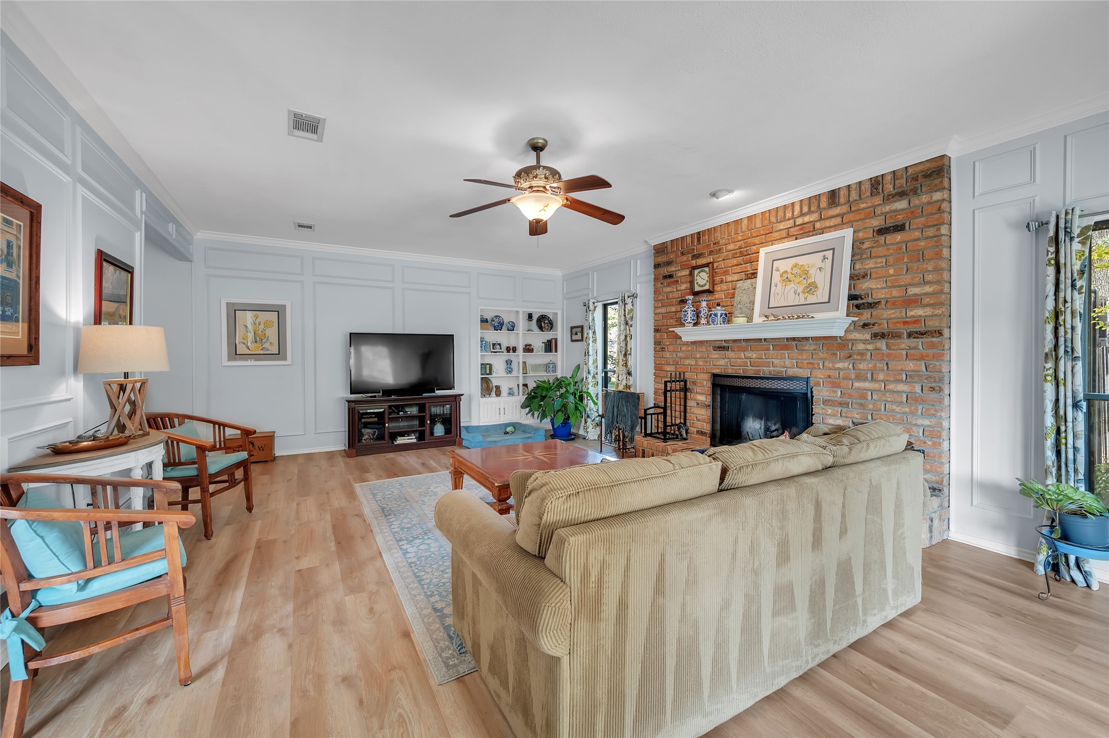 1800 Hampton Drive Bedford TX 76021