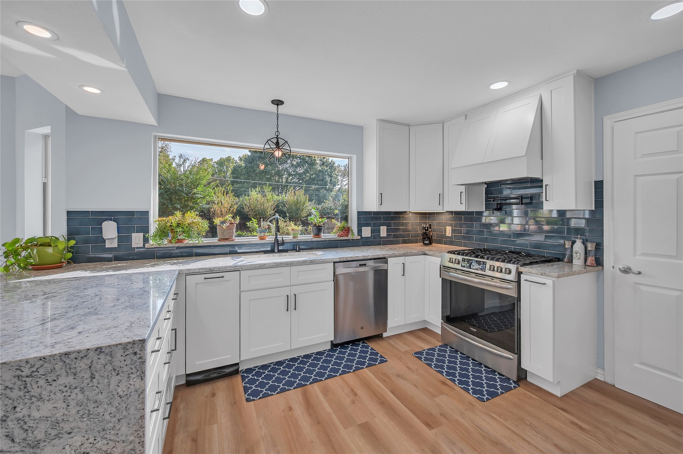 1800 Hampton Drive Bedford TX 76021