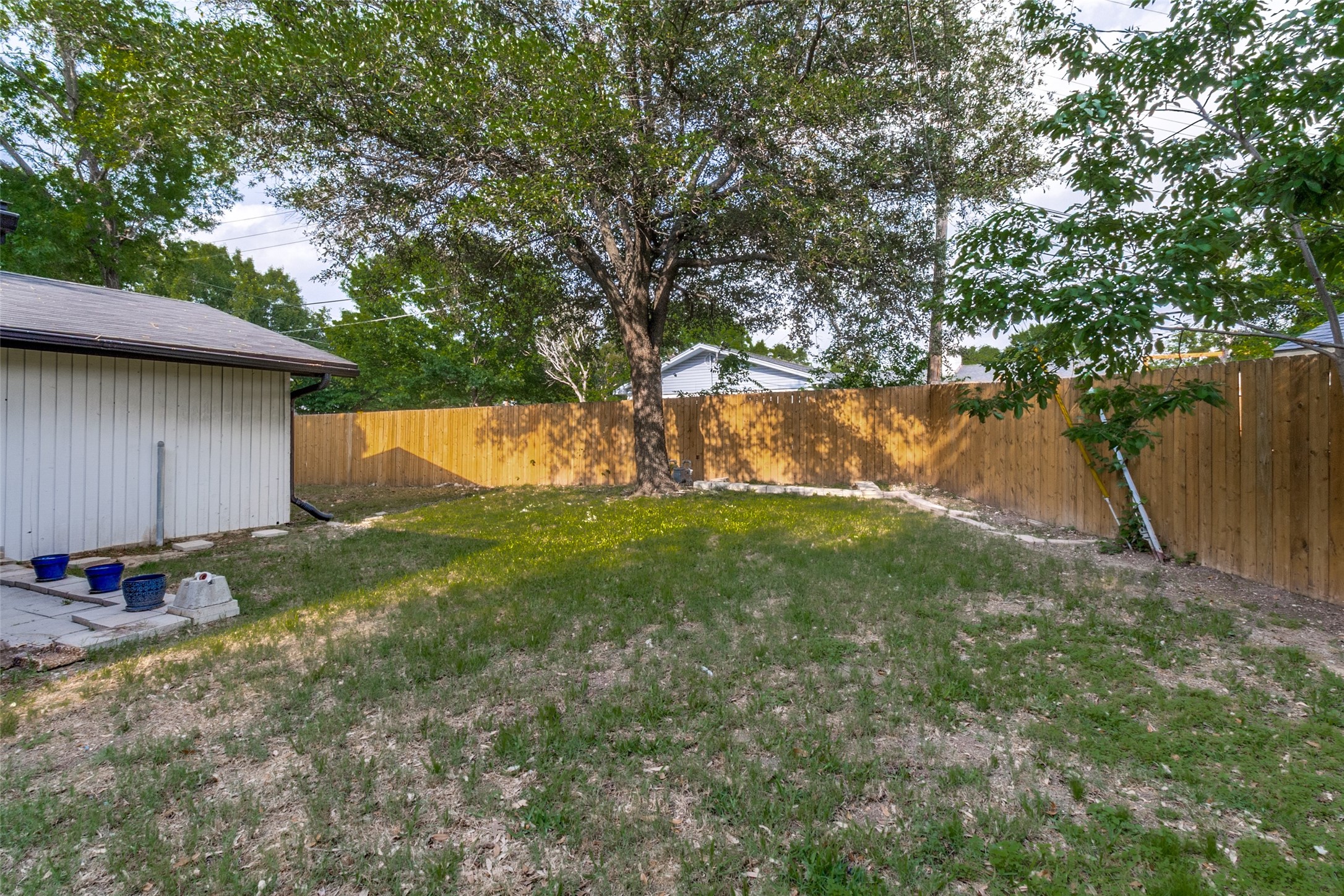 9038 Flicker Lane Dallas TX 75238