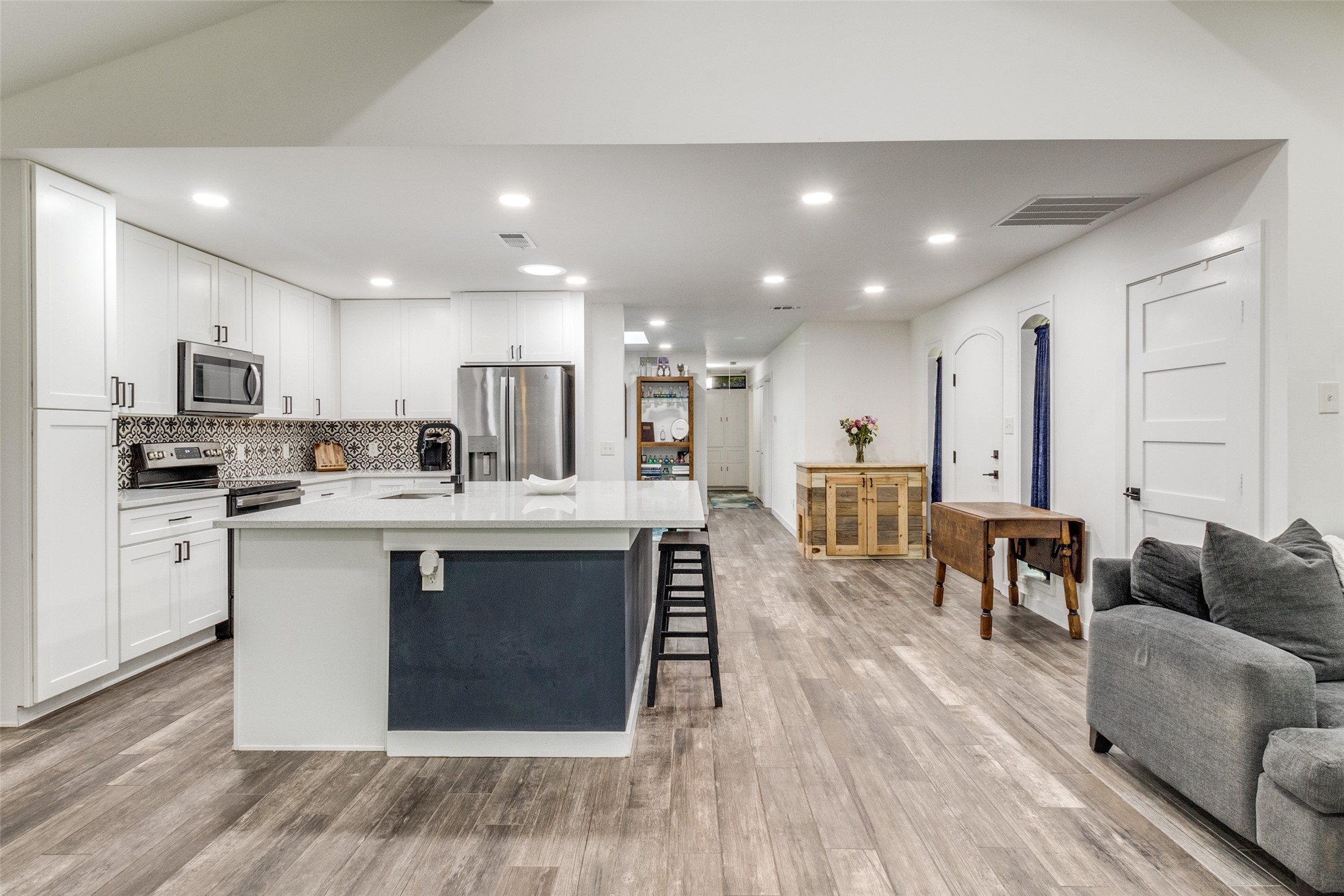 9038 Flicker Lane Dallas TX 75238