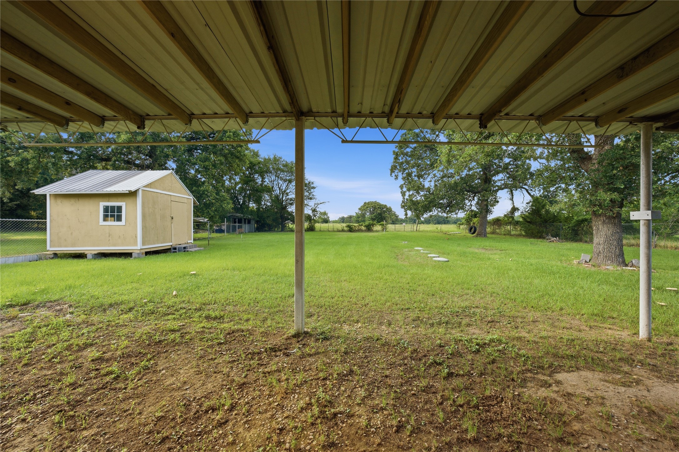 28008 W Oak Ridge Road Kemp TX 75143