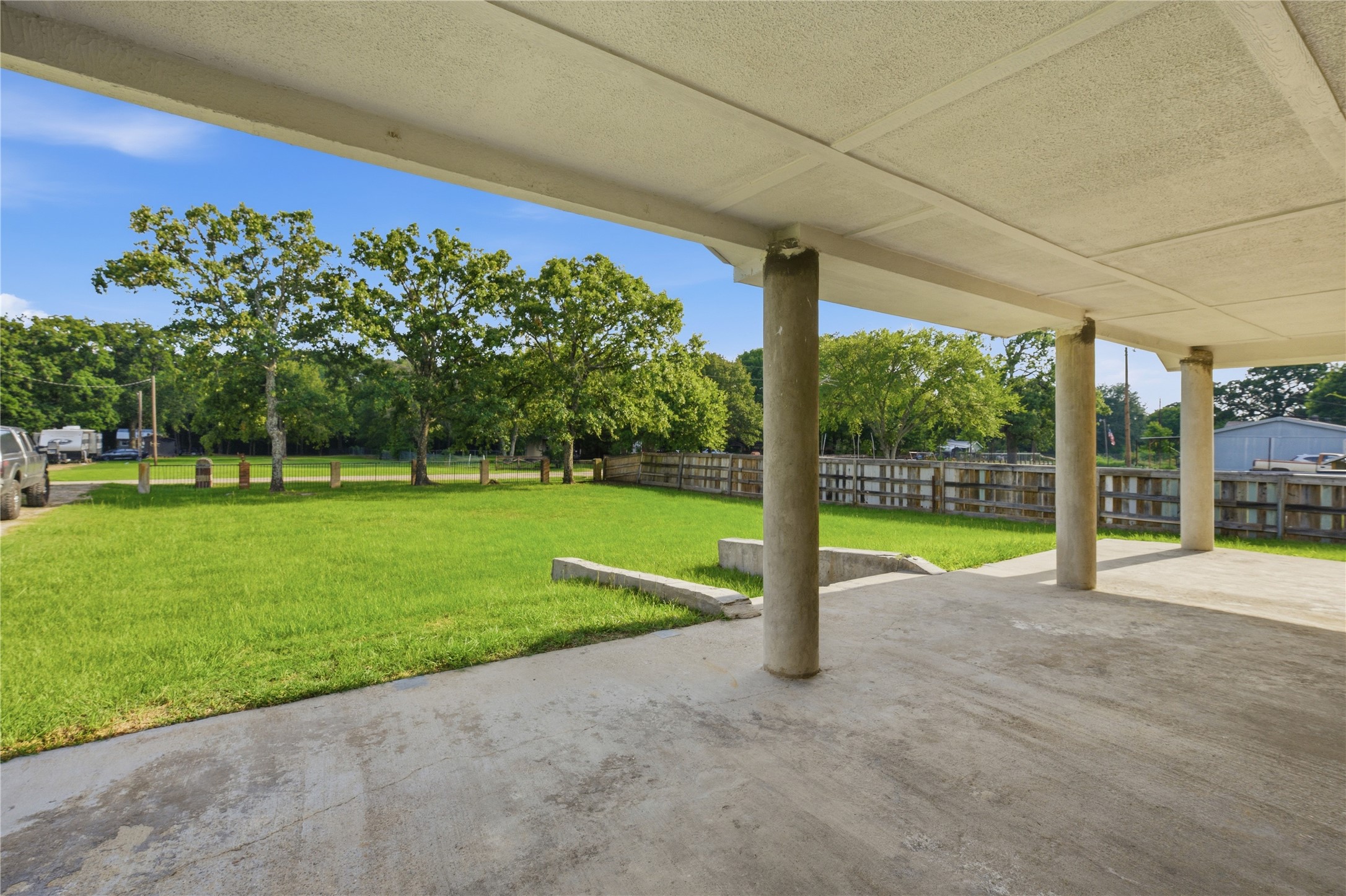 28008 W Oak Ridge Road Kemp TX 75143