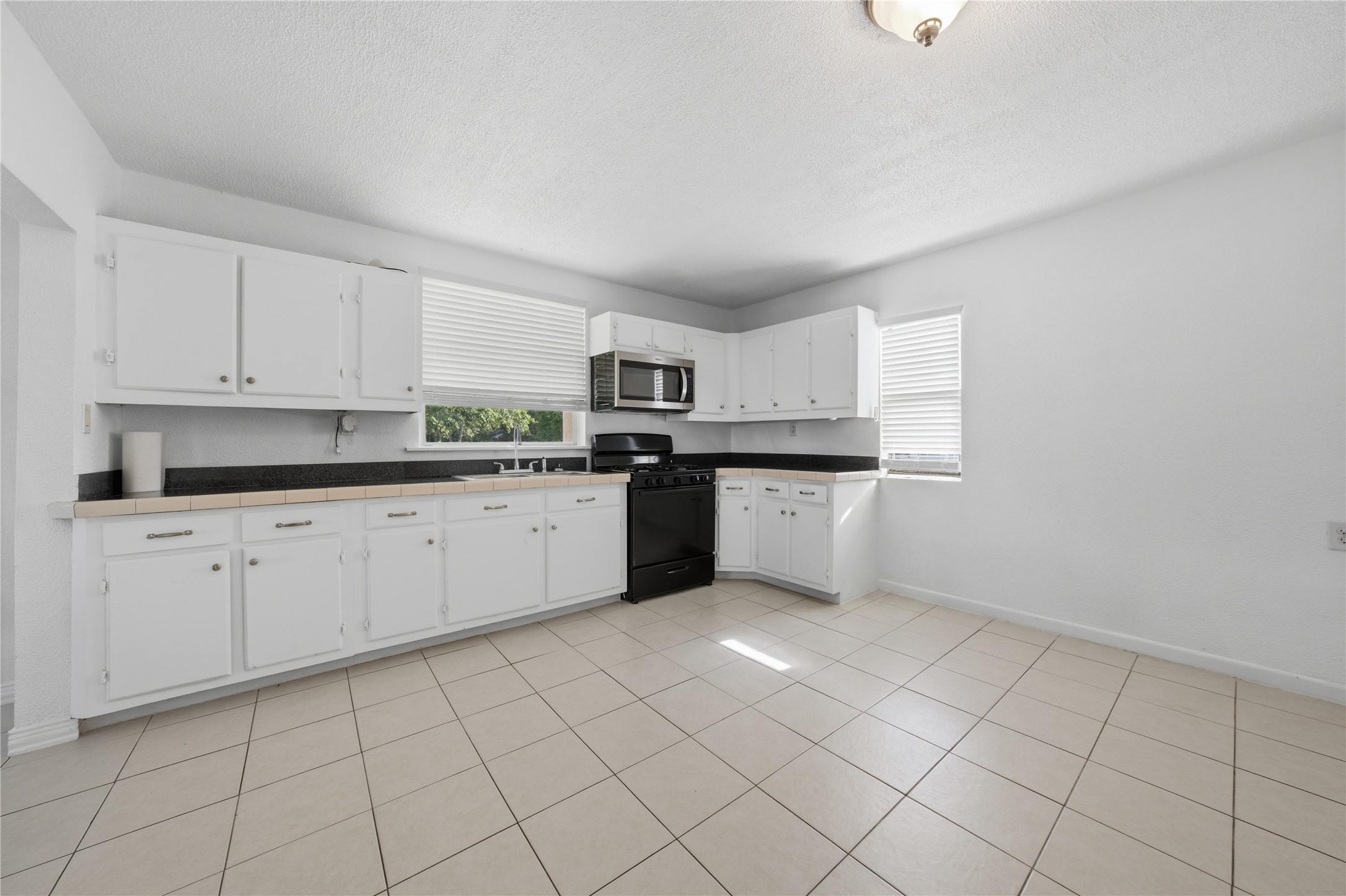 28008 W Oak Ridge Road Kemp TX 75143