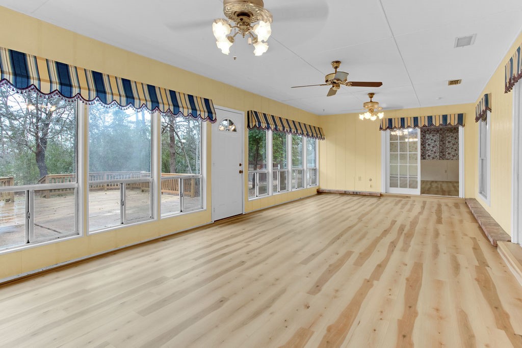 307 Easy Drive Hideaway TX 75771