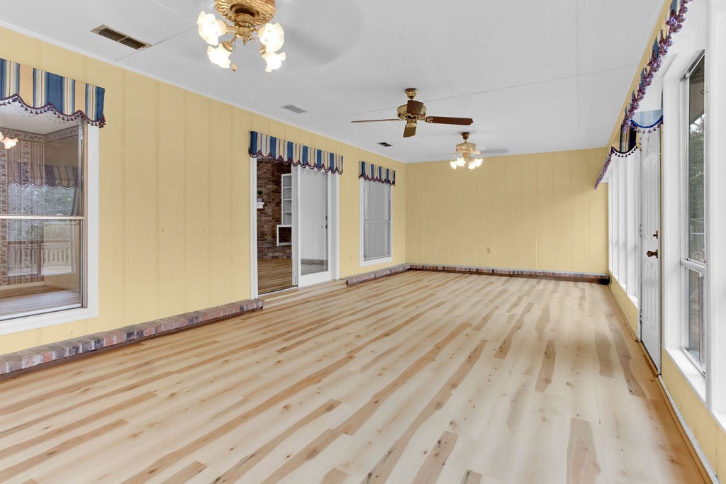 307 Easy Drive Hideaway TX 75771
