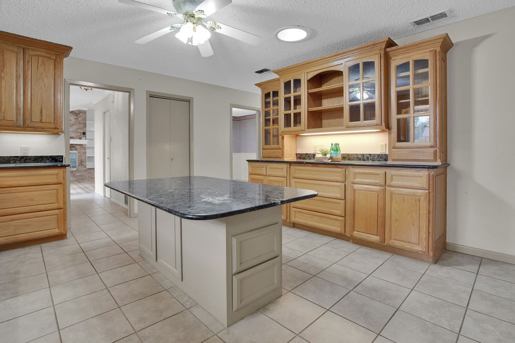 307 Easy Drive Hideaway TX 75771