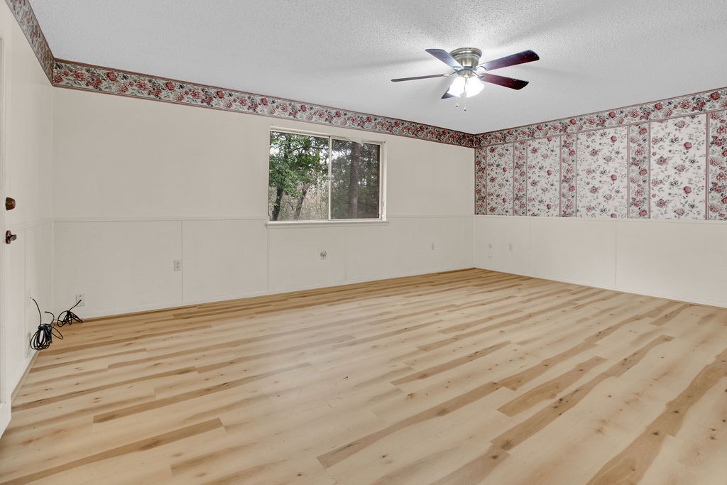 307 Easy Drive Hideaway TX 75771