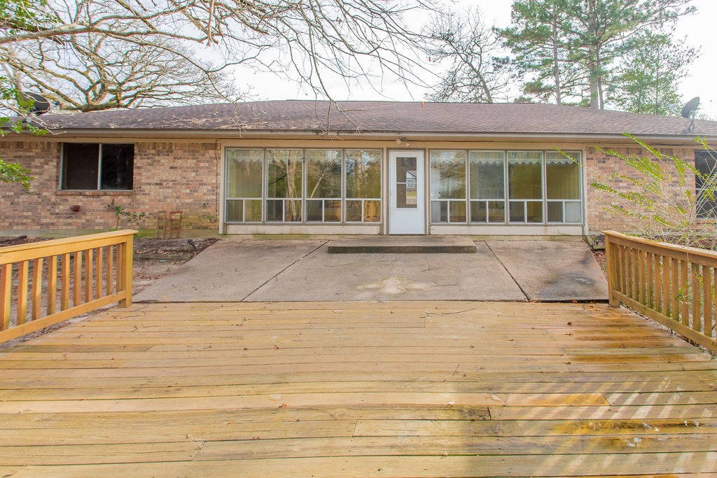 307 Easy Drive Hideaway TX 75771