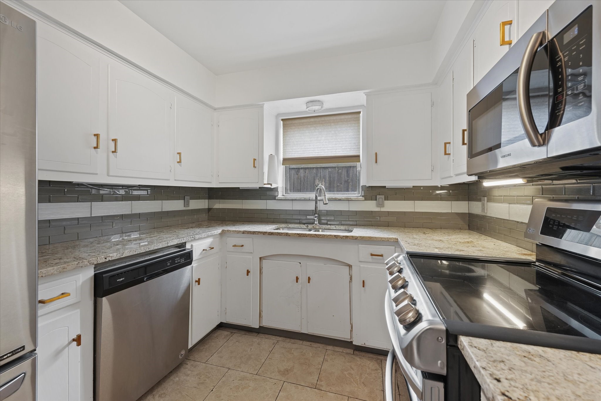 1426 Lexington Drive Garland TX 75041