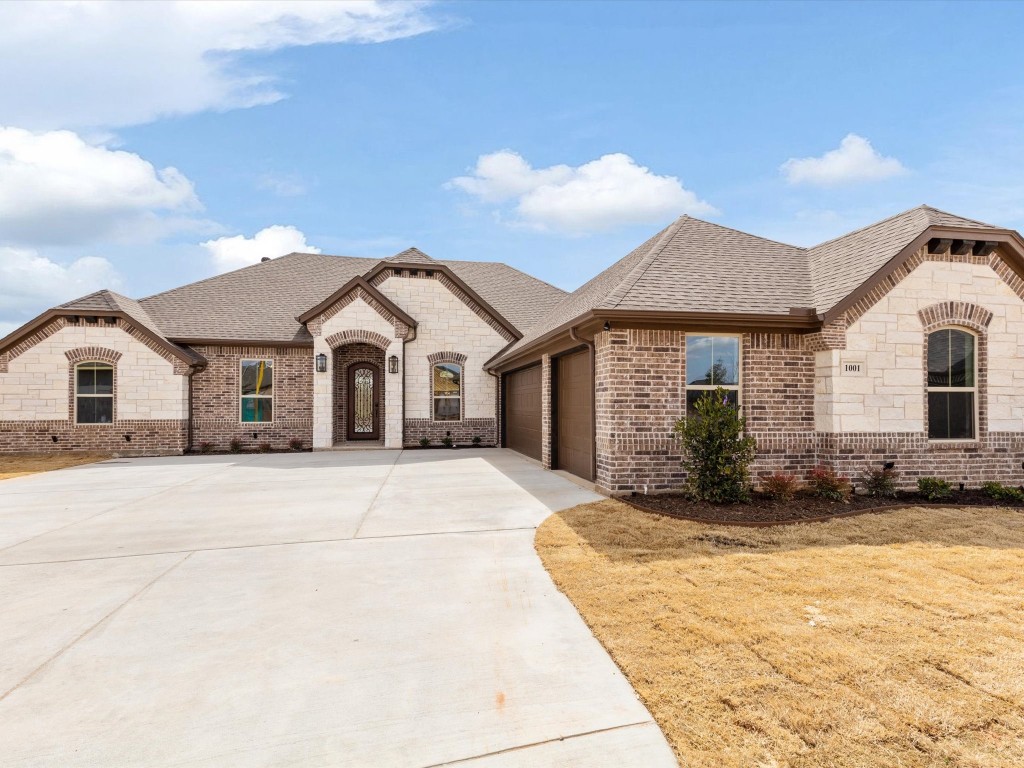 1001 Mickelson Drive Granbury TX 76048