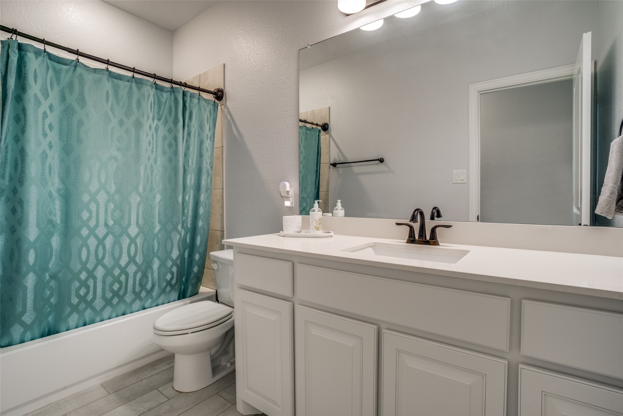 119 Cottonwood Court Van Alstyne TX 75495