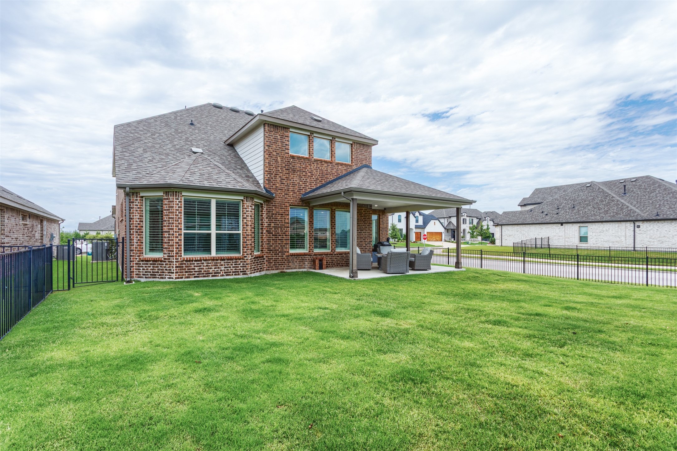 2536 Governors Boulevard Heath TX 75126