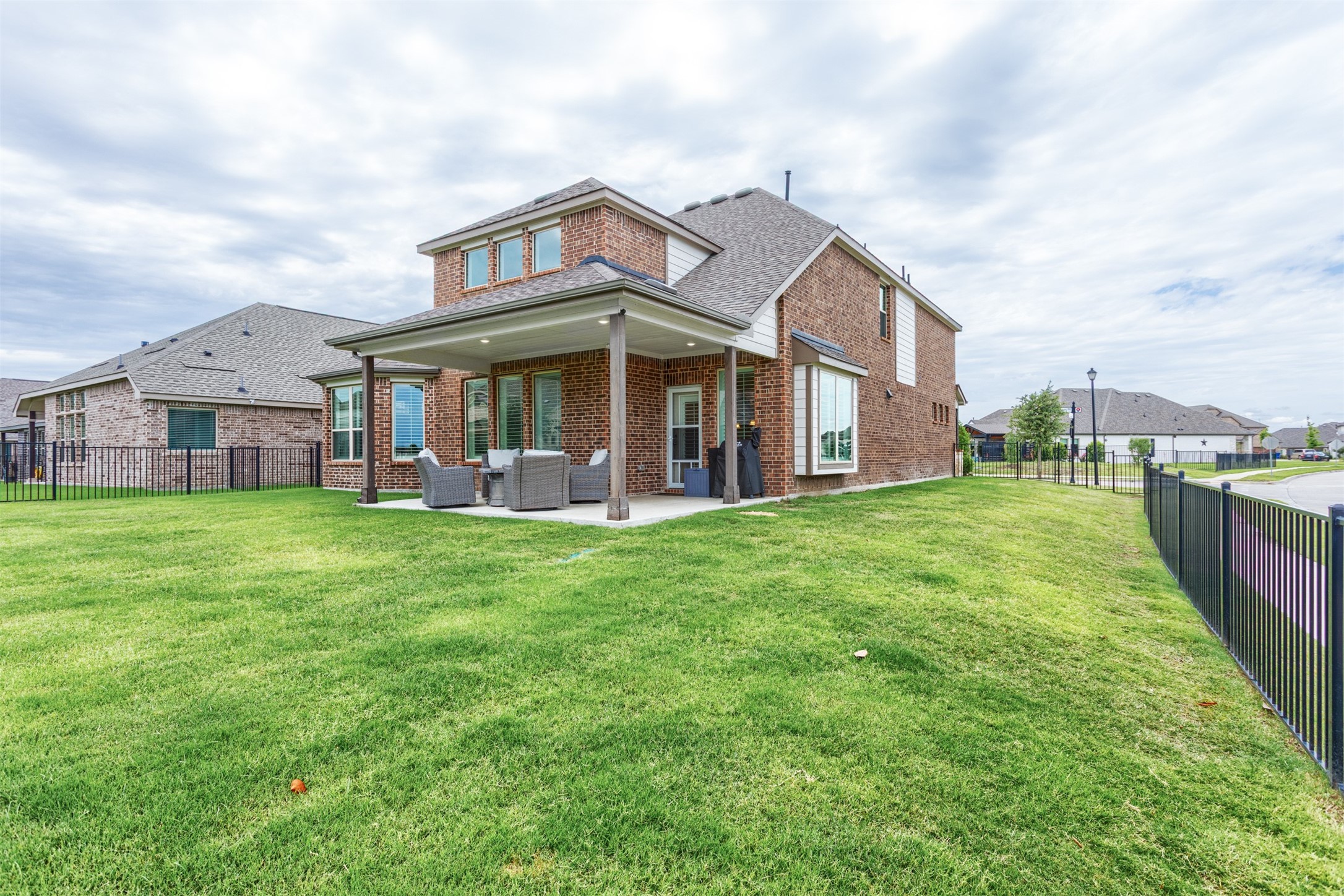2536 Governors Boulevard Heath TX 75126