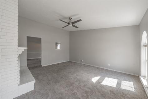 714 Woodlawn Lane Grand Prairie TX 75052