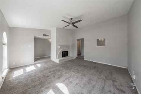 714 Woodlawn Lane Grand Prairie TX 75052