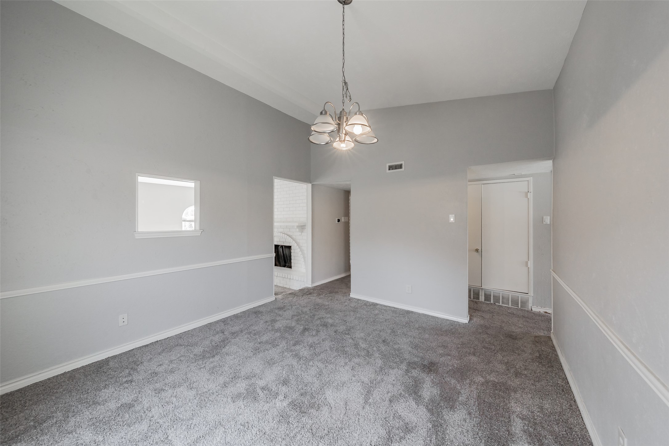 714 Woodlawn Lane Grand Prairie TX 75052
