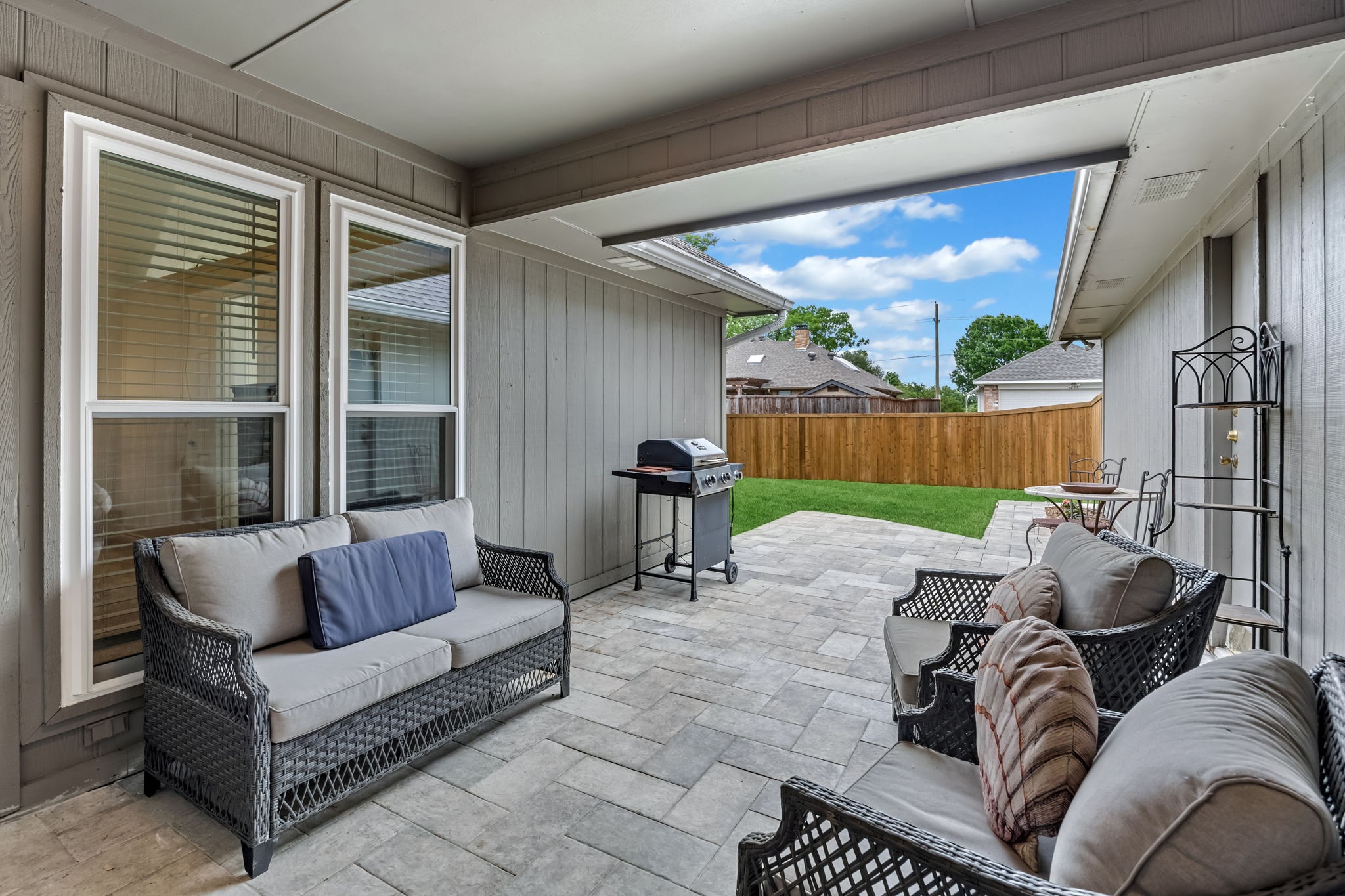 4206 N Hill Drive Carrollton TX 75010
