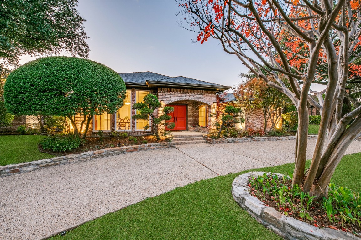 10019 Candlebrook Drive Dallas TX 75243