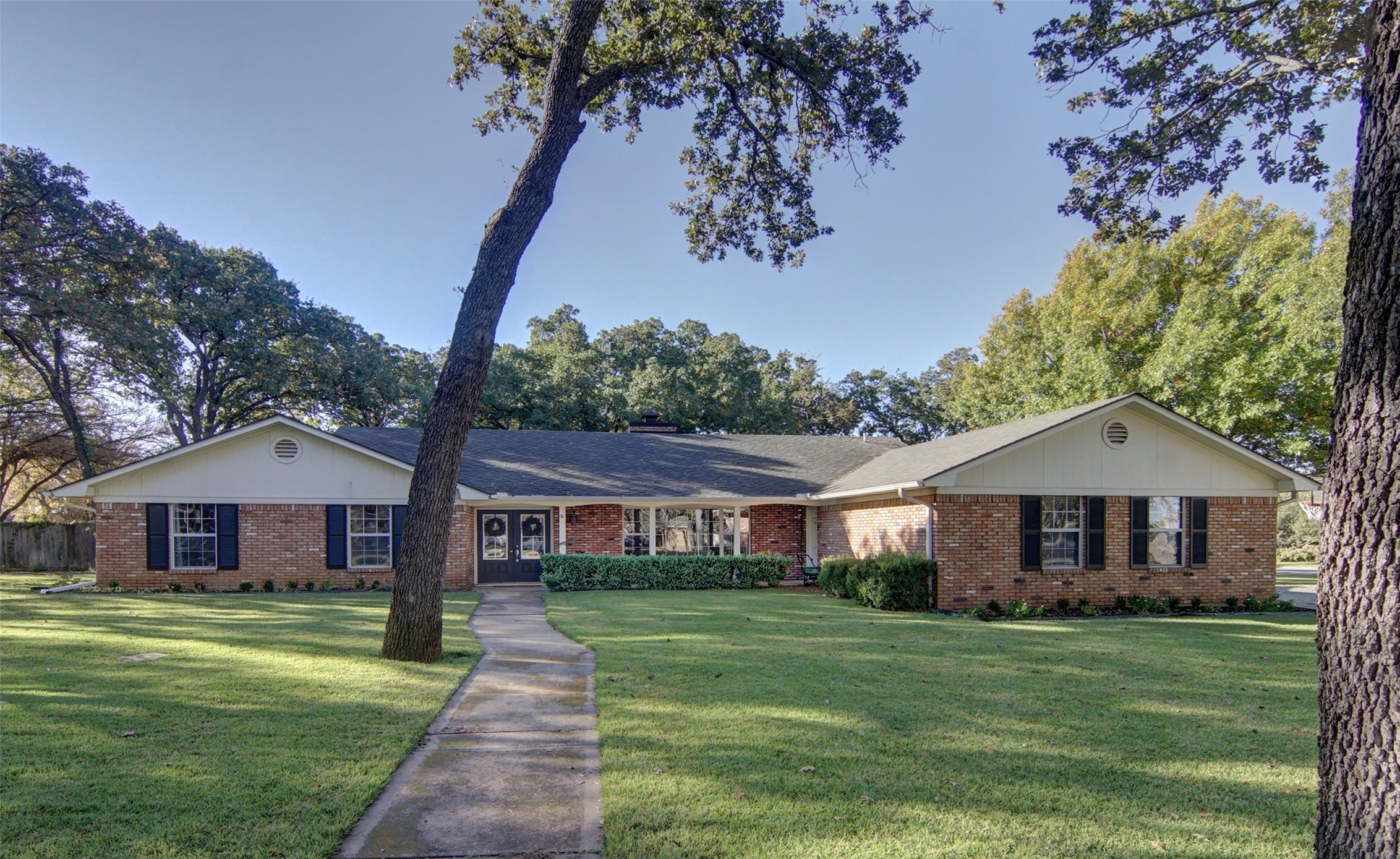 1300 Fisher Street Graham TX 76450