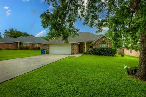 705 W Grove Street Kaufman TX 75142