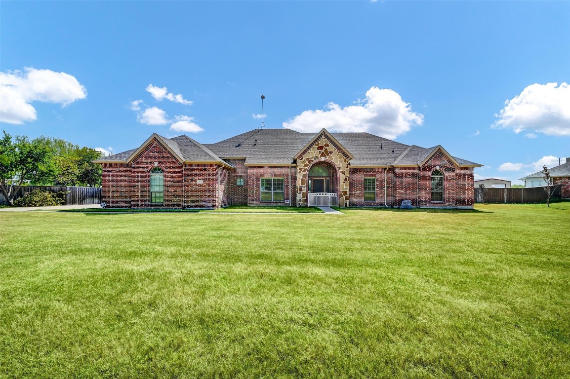 213 Cimarron Meadows Drive Waxahachie TX 75167