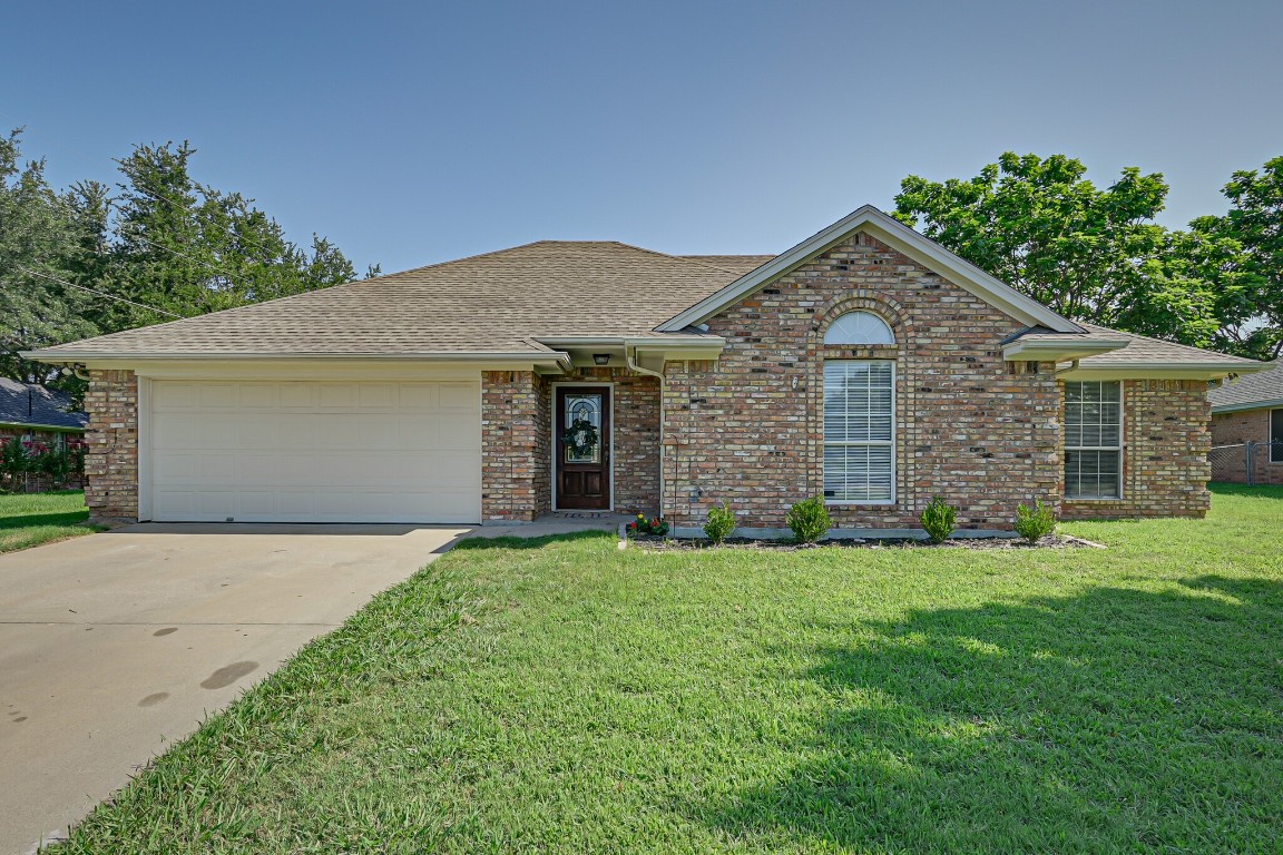 1609 Patti Place Weatherford TX 76086