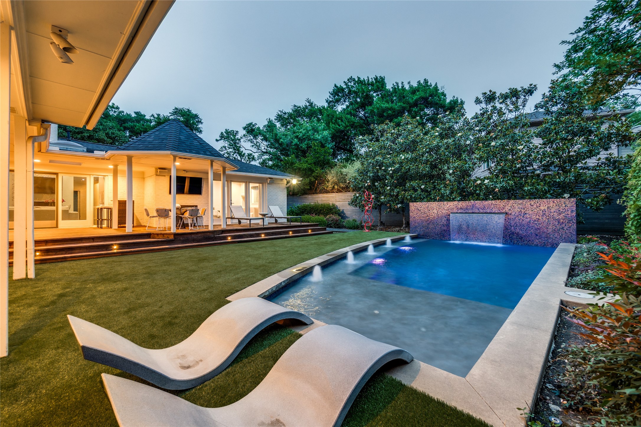 5210 Edmondson Avenue Dallas TX 75209
