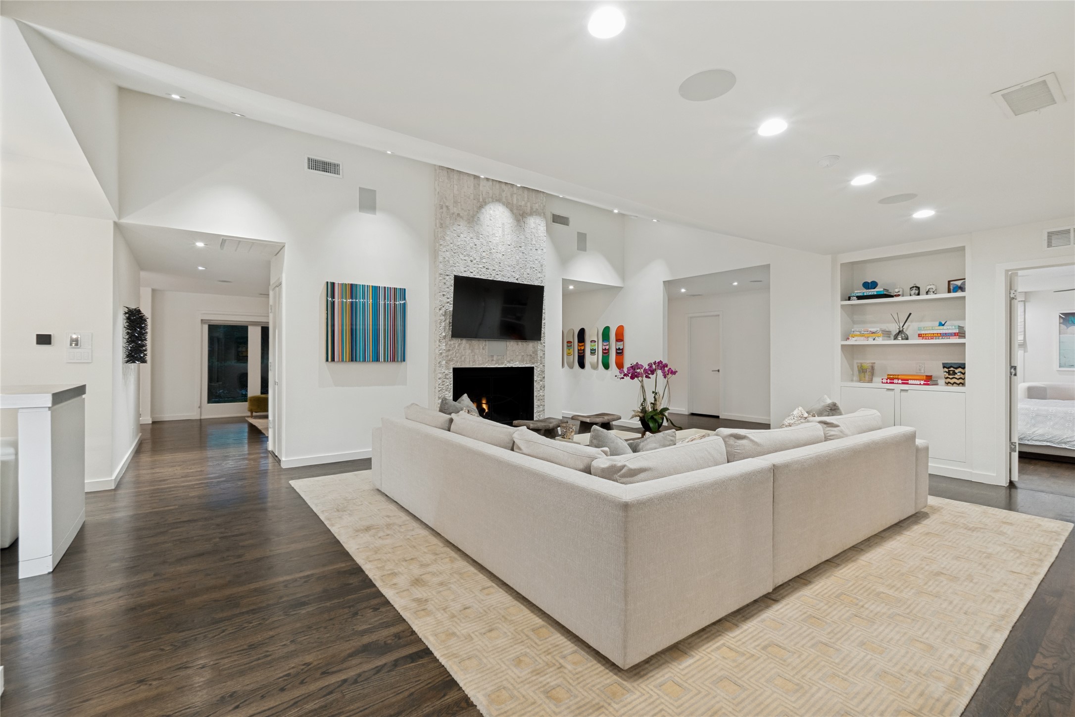 5210 Edmondson Avenue Dallas TX 75209