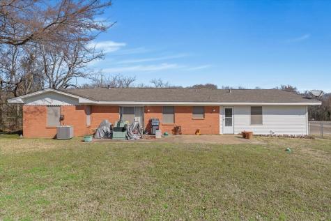 1910 Goodnight Boulevard Wills Point TX 75169