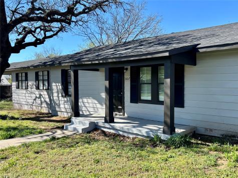 607 Baylor Street Nocona TX 76255