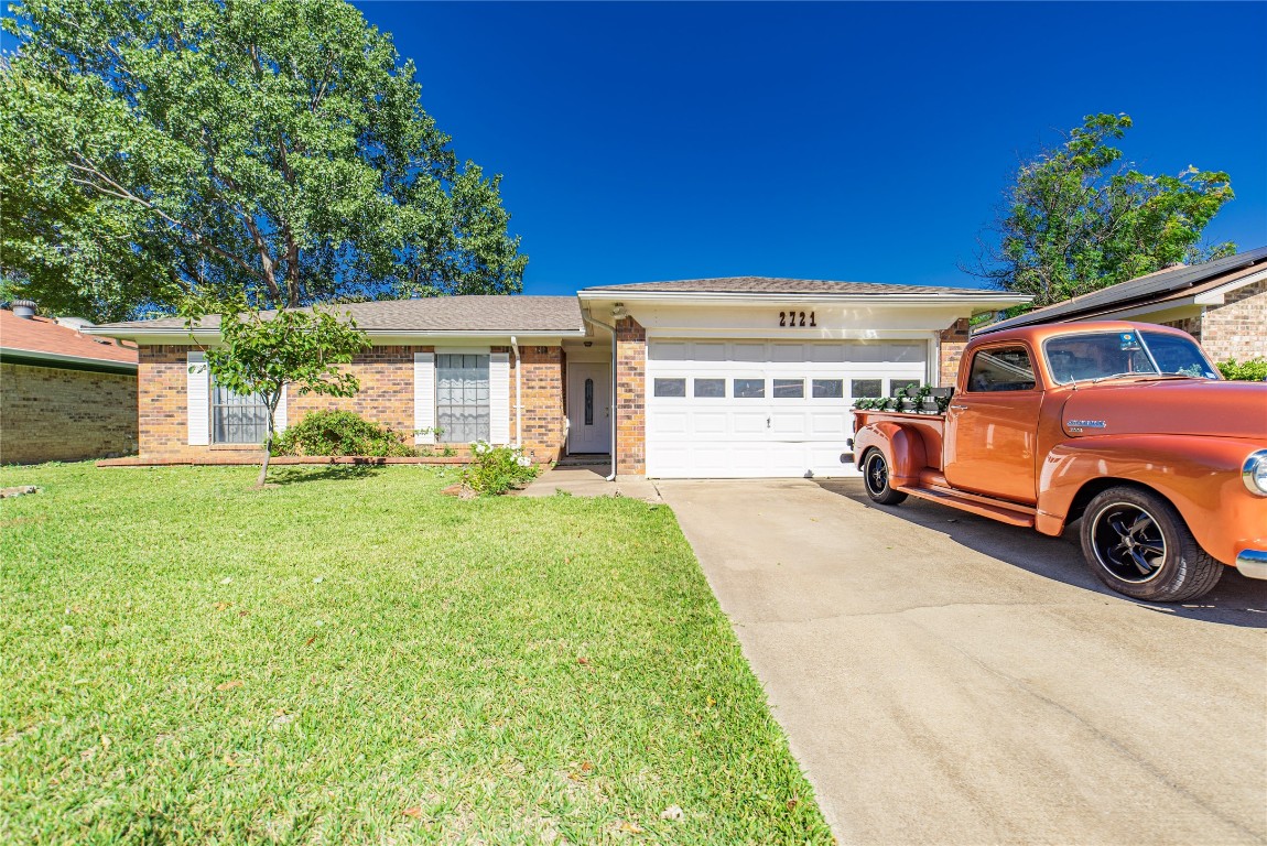 2721 W Oakdale Road Irving TX 75060