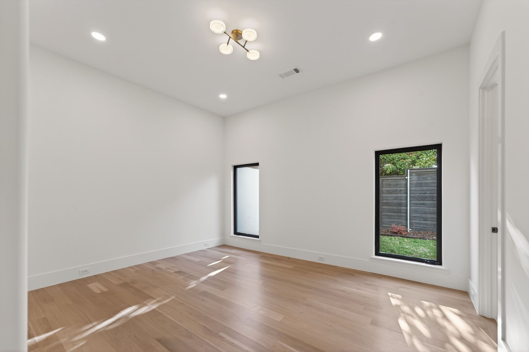 5615 Lobello Drive Dallas TX 75229