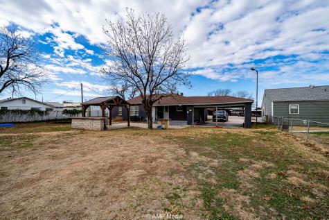 406 N Swenson Street Stamford TX 79553
