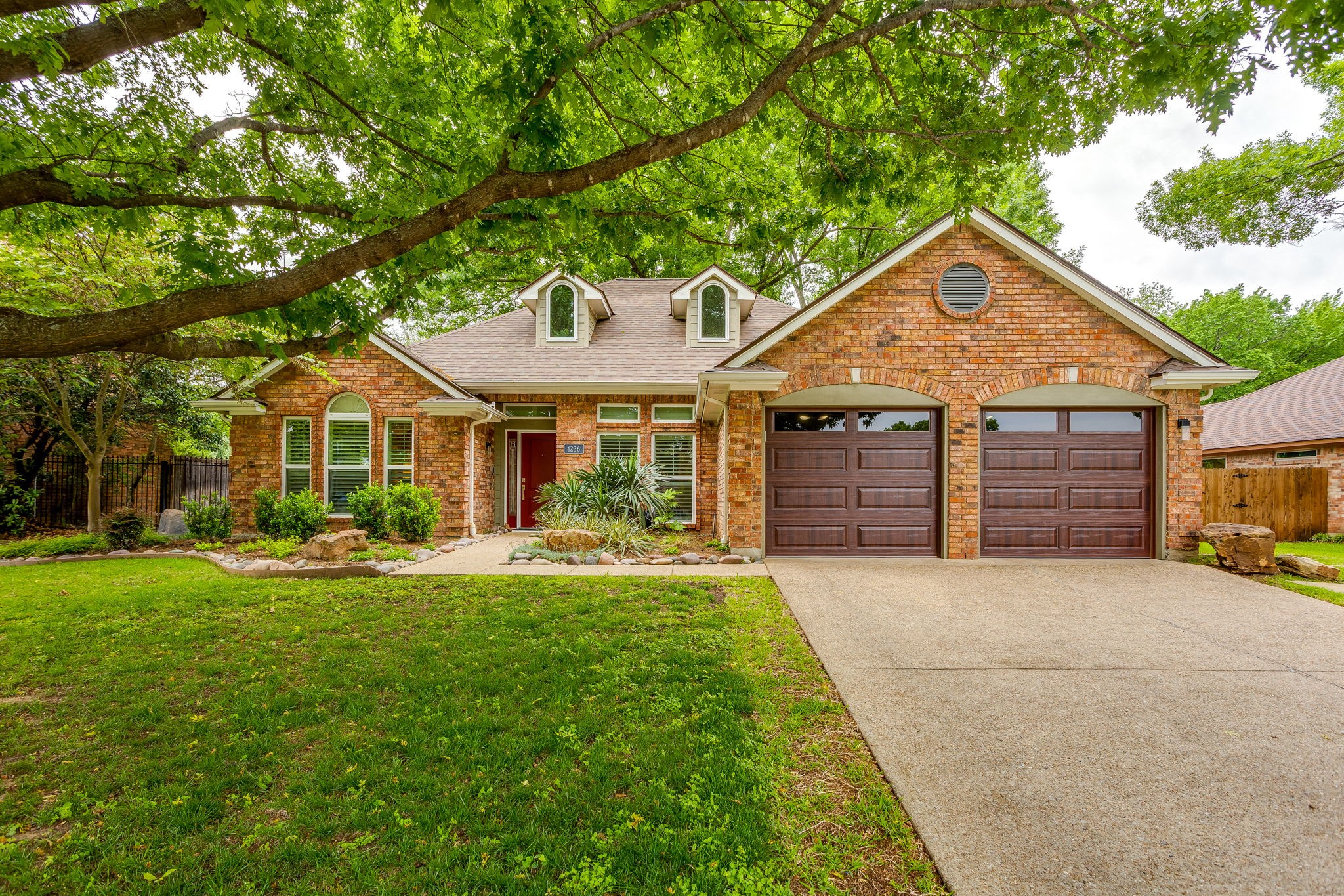 1236 Rio Grande Drive Benbrook TX 76126