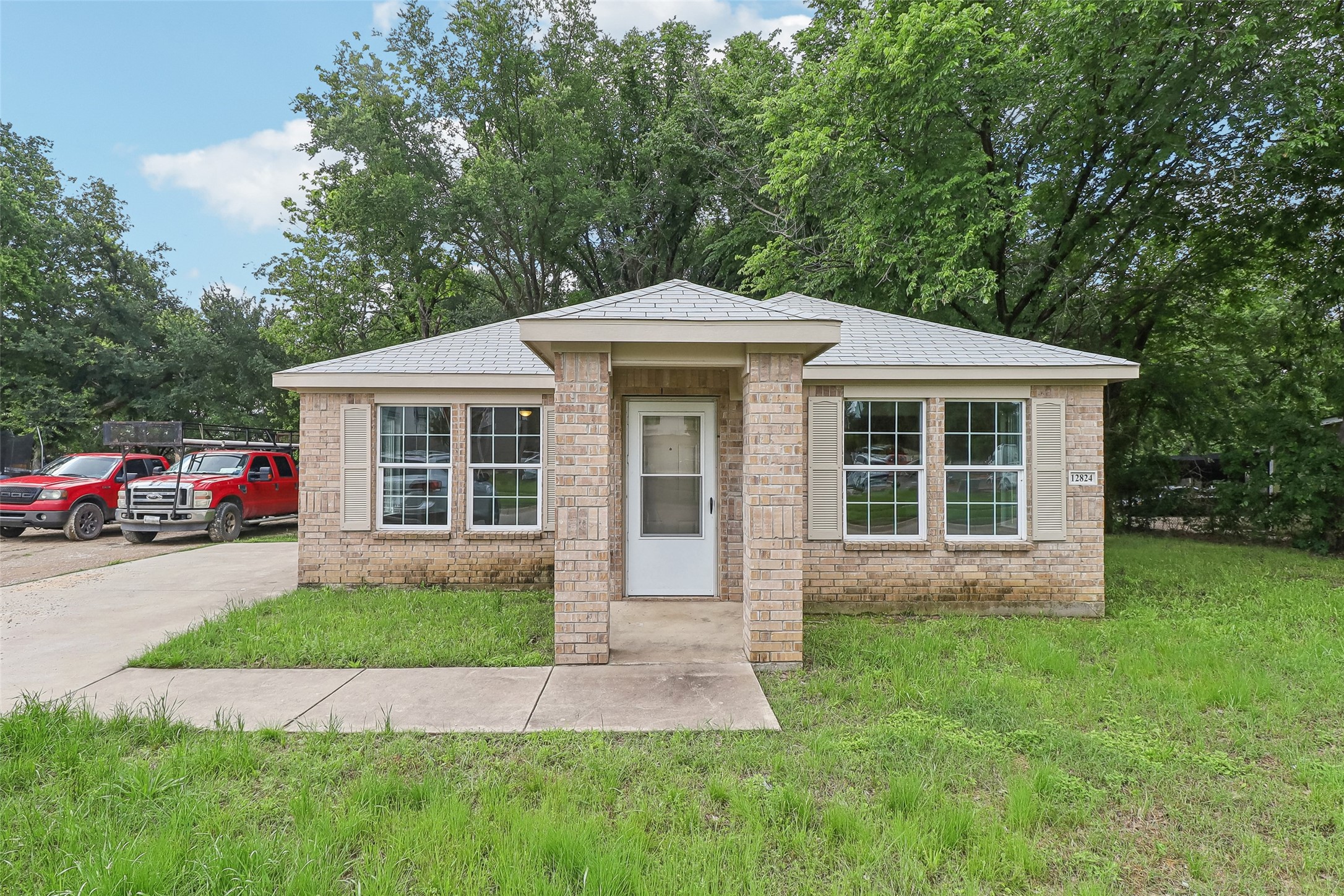 12824 Seagoville Road Balch Springs TX 75180